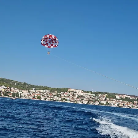 Svitogor Διαμέρισμα Τρογκίρ